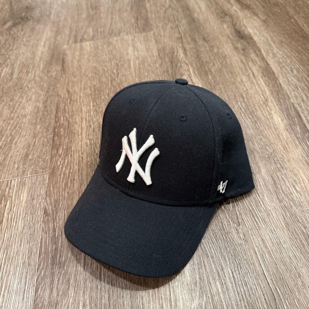 ‘47 Men’s Adjustable New York Yankees Hat